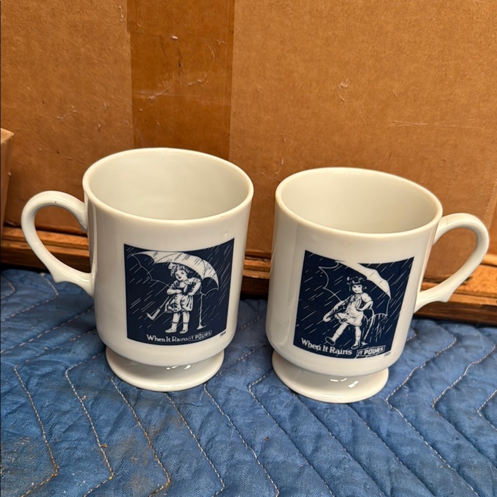 Vintage MORTON SALT set 2  Coffee Mugs Set